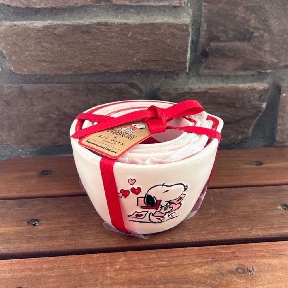 Rae Dunn Peanuts Snoopy Valentine Measuring Cups